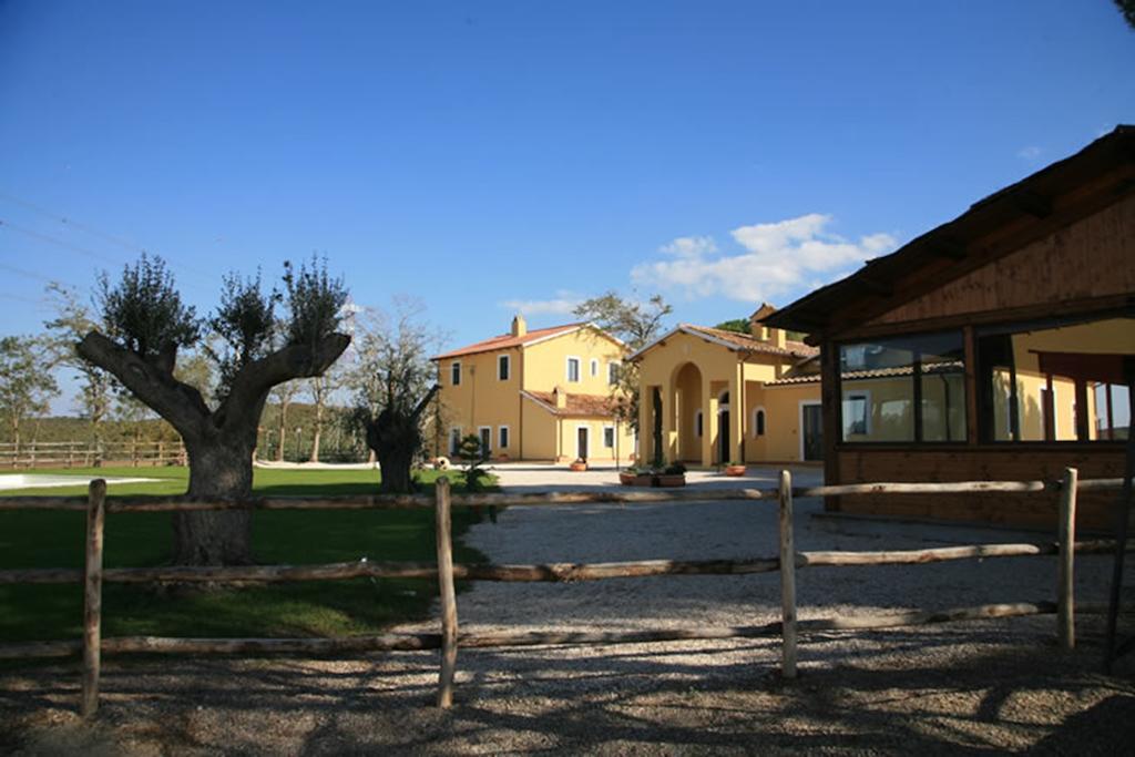 Agriturismo Toscanella Монтебелло Экстерьер фото